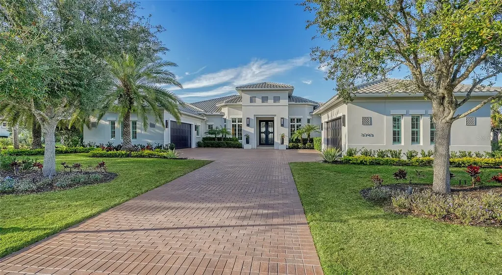 3743 Founders Club Drive Sarasota FL 34240