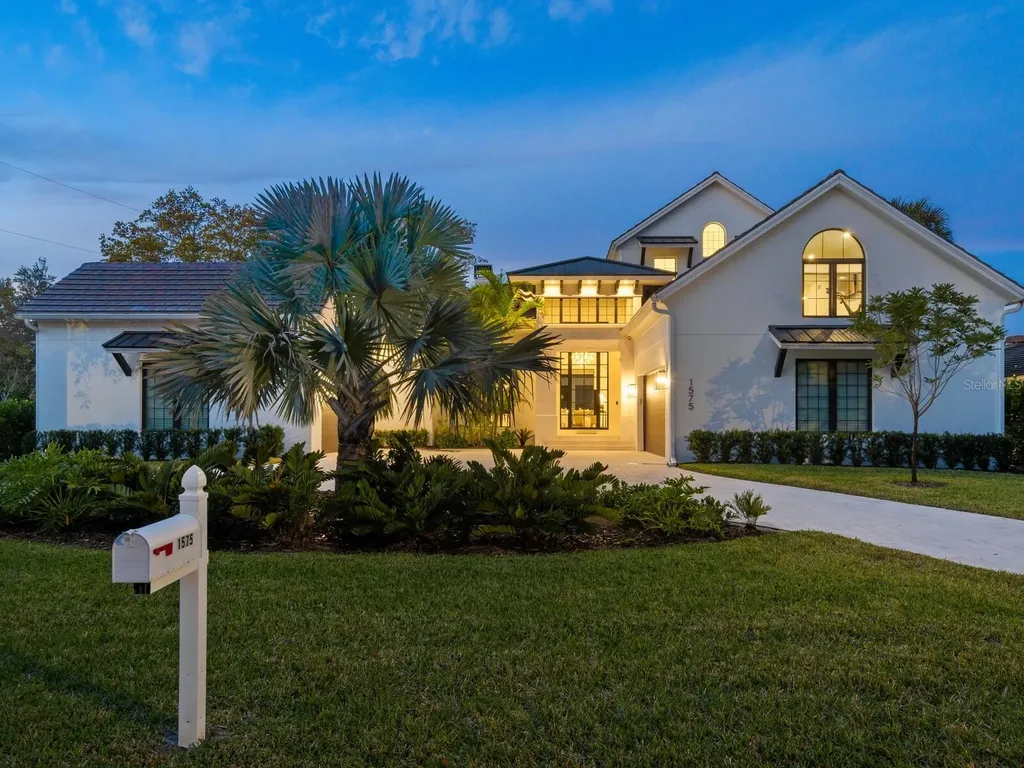 1575 S Lodge Drive Sarasota FL 34239