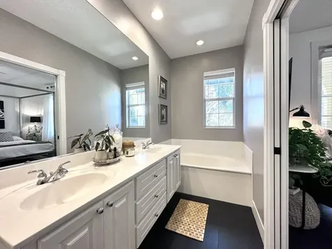 1541 Napoli Drive E Sarasota FL 34232