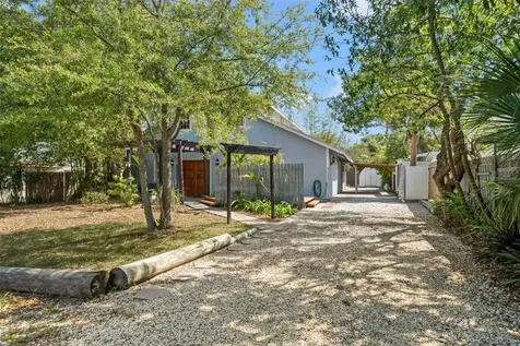 4405 N Suwanee Avenue Tampa FL 33603