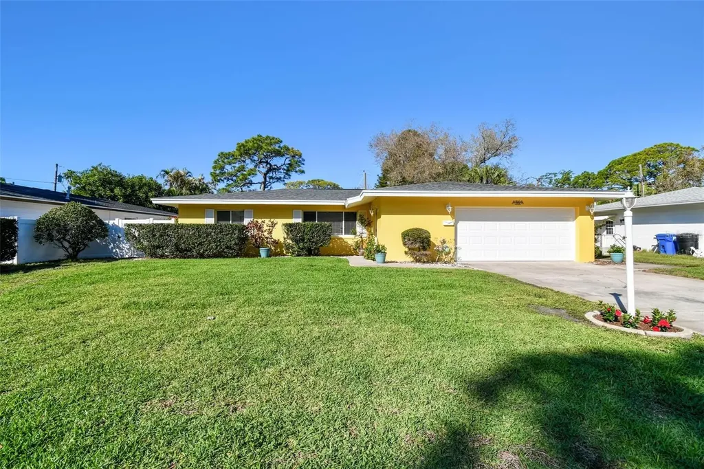 4866 Huntington Street NE St Petersburg FL 33703