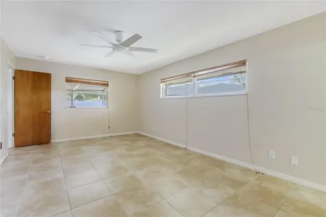 4285 Tidewater Drive Orlando FL 32812