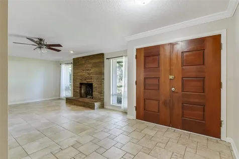 4285 Tidewater Drive Orlando FL 32812