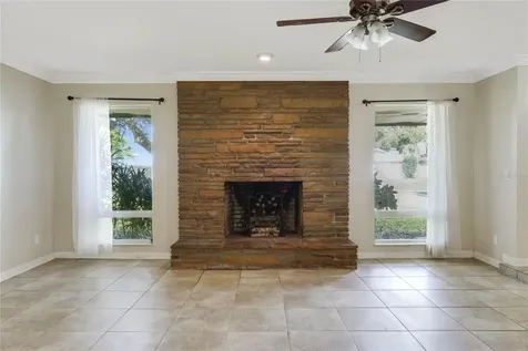4285 Tidewater Drive Orlando FL 32812