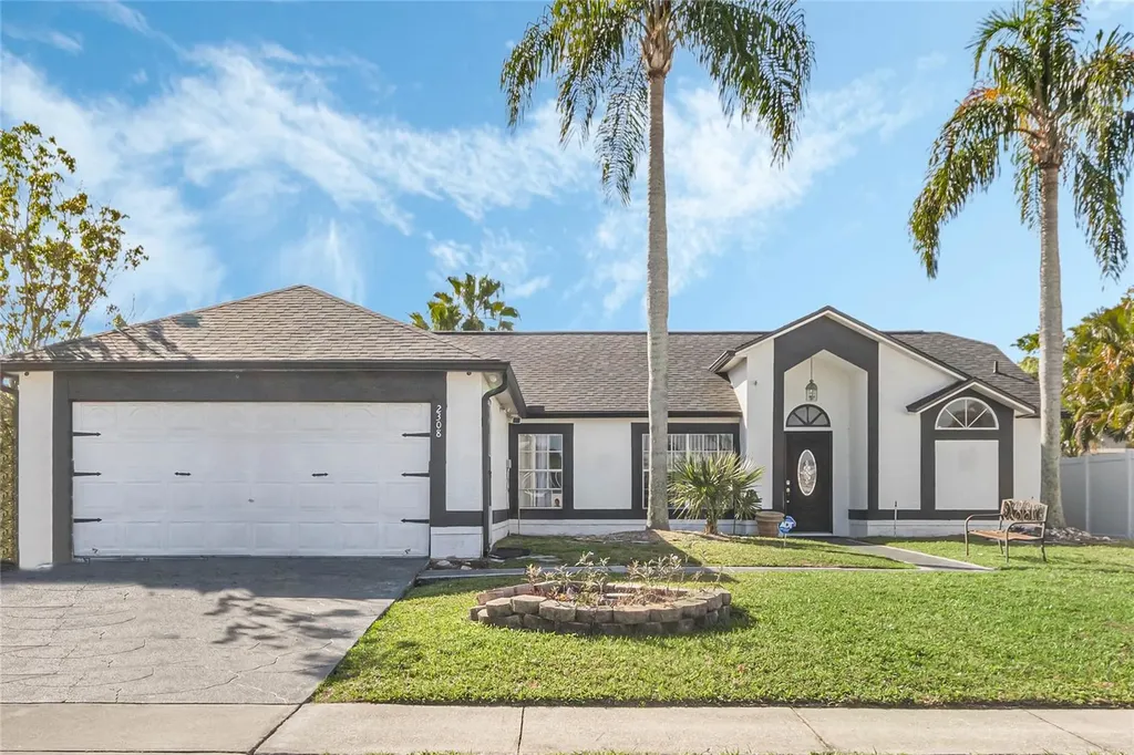 2308 Queenswood Circle Kissimmee FL 34743