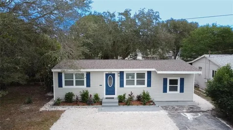 440 4th Street NW Largo FL 33770