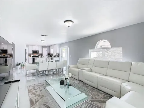 355 Ashford Drive Davenport FL 33837