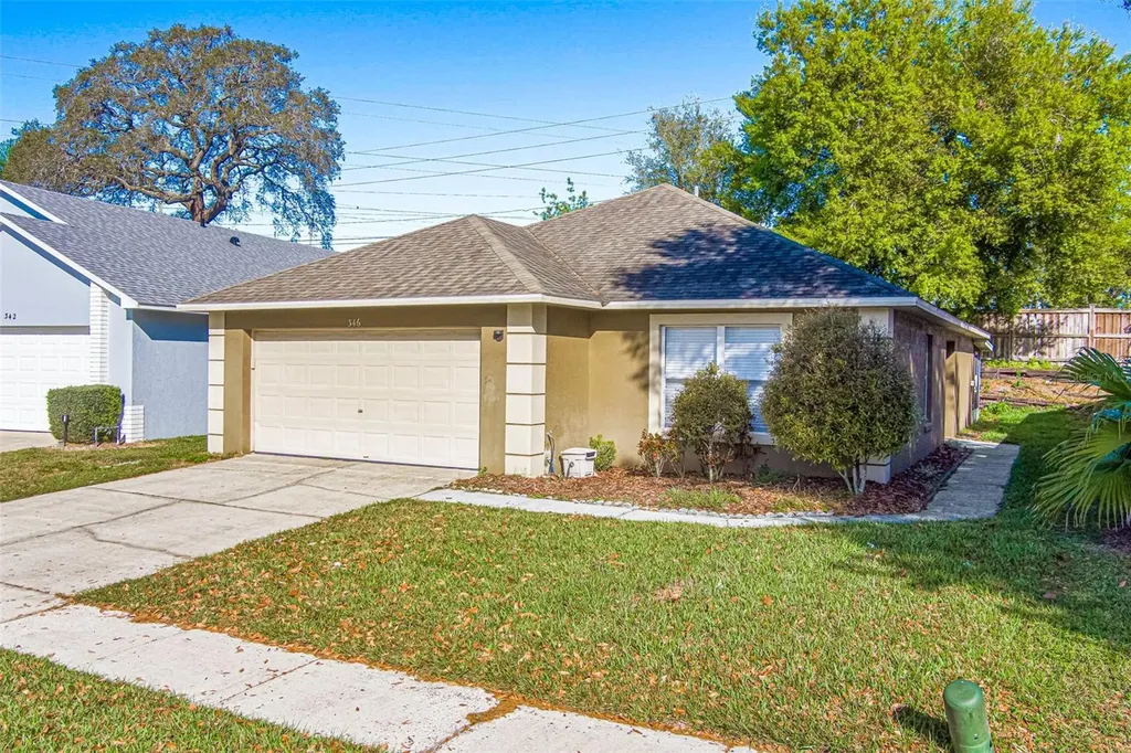 346 Lakebreeze Circle Lake Mary FL 32746