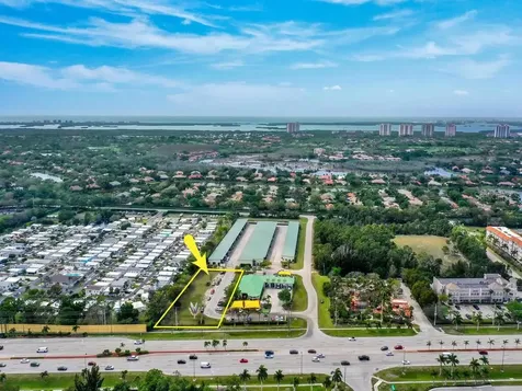 S Tamiami Trail Bonita Springs FL 34134