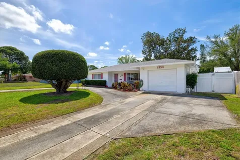 5330 34th Avenue N St Petersburg FL 33710