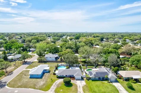 5330 34th Avenue N St Petersburg FL 33710