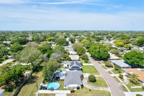 5330 34th Avenue N St Petersburg FL 33710