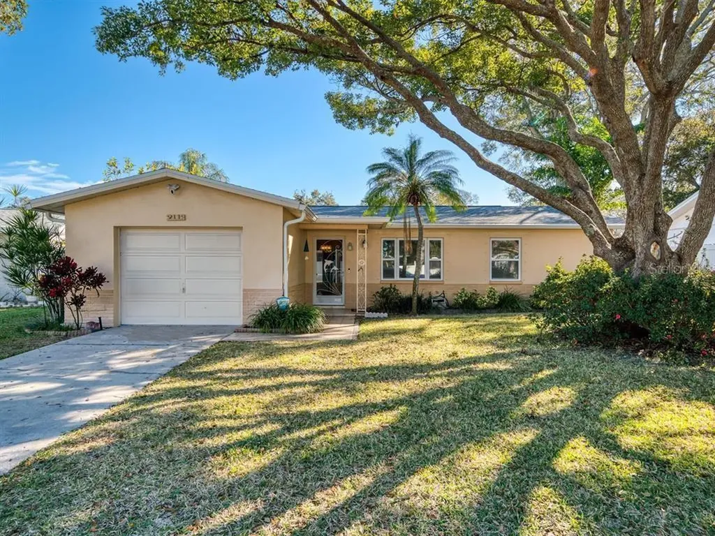 2113 Lauren Drive Largo FL 33774