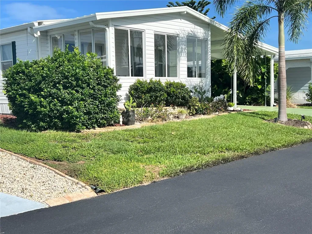 7 S Esplanade Street Englewood FL 34223