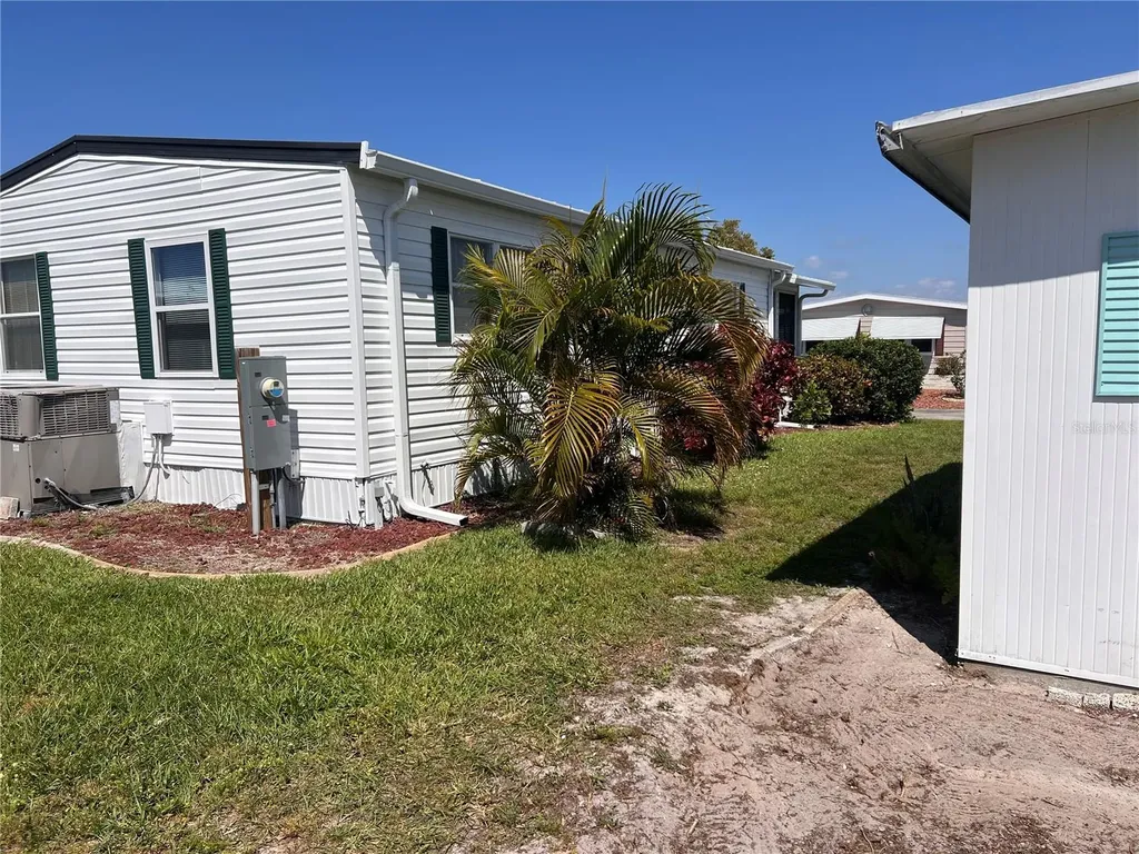 7 S Esplanade Street Englewood FL 34223