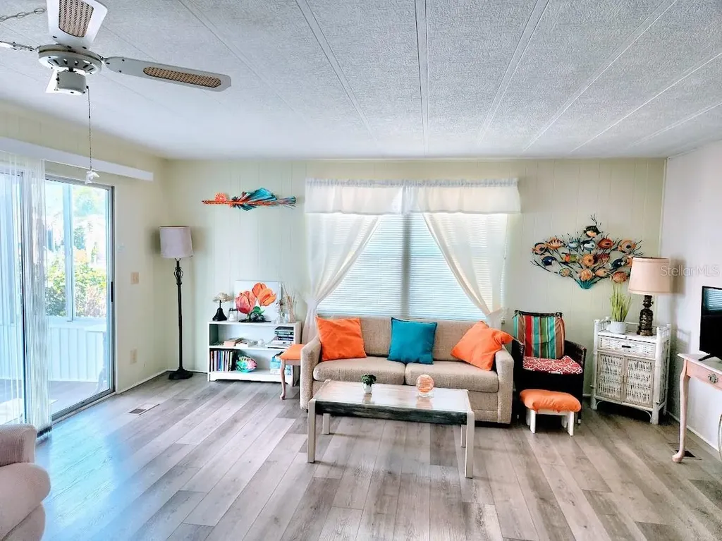 7 S Esplanade Street Englewood FL 34223