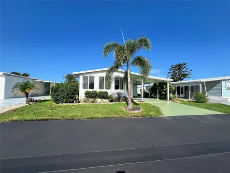 7 S Esplanade Street Englewood FL 34223
