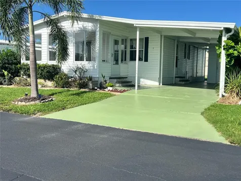 7 S Esplanade Street Englewood FL 34223