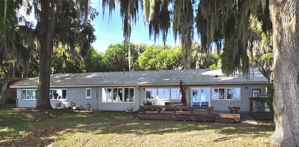 8021 NE 221st Street Melrose FL 32666