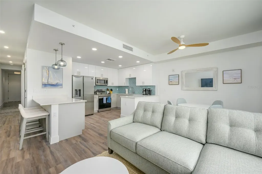 1703 N Tamiami Trail Sarasota FL 34234