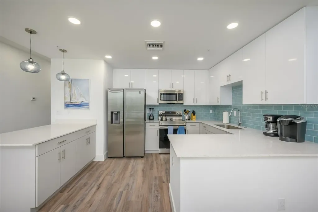 1703 N Tamiami Trail Sarasota FL 34234