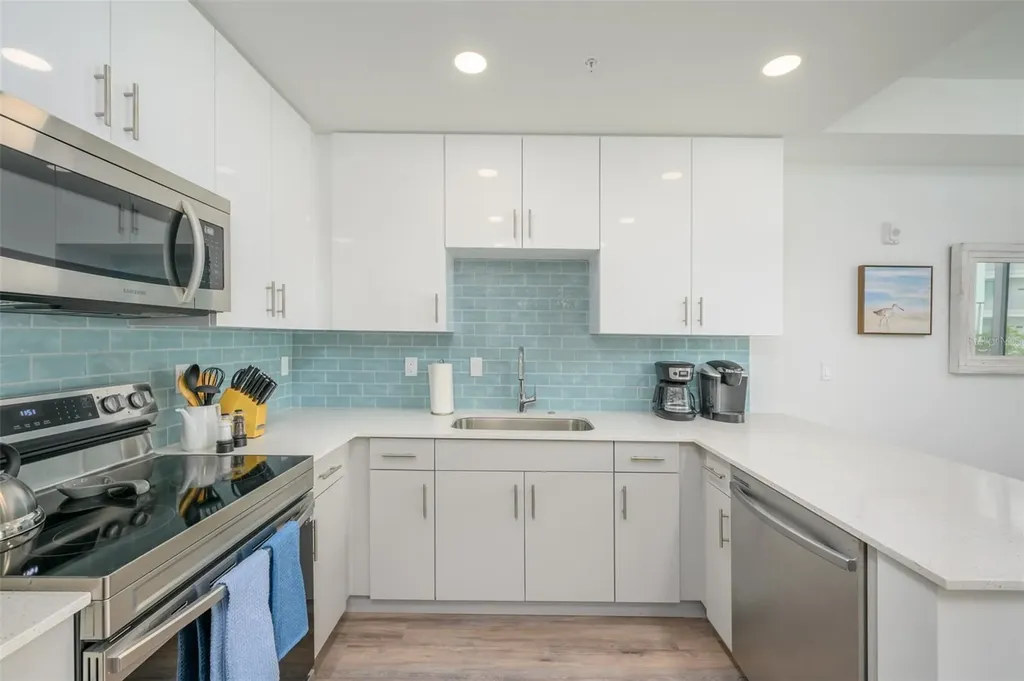 1703 N Tamiami Trail Sarasota FL 34234