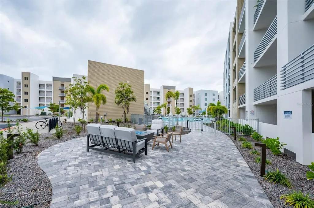 1703 N Tamiami Trail Sarasota FL 34234