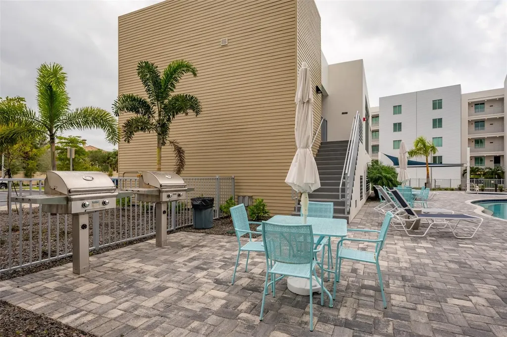 1703 N Tamiami Trail Sarasota FL 34234