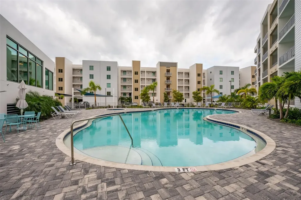 1703 N Tamiami Trail Sarasota FL 34234