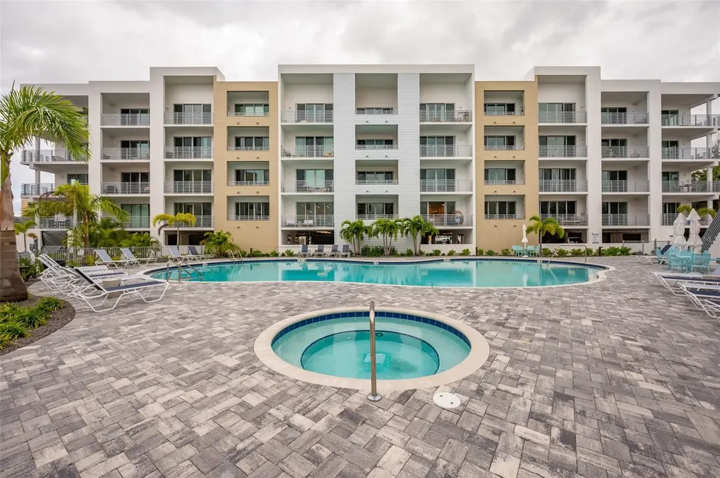 1703 N Tamiami Trail Sarasota FL 34234