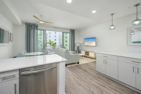 1703 N Tamiami Trail Sarasota FL 34234