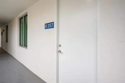 1703 N Tamiami Trail Sarasota FL 34234