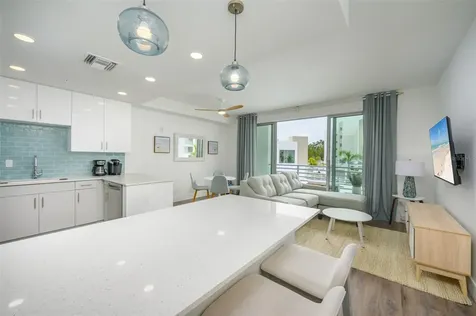 1703 N Tamiami Trail Sarasota FL 34234