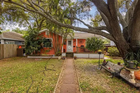 2882 14th Avenue N St Petersburg FL 33713