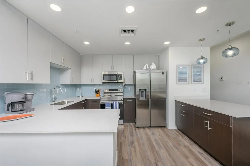 1703 N Tamiami Trail Sarasota FL 34234