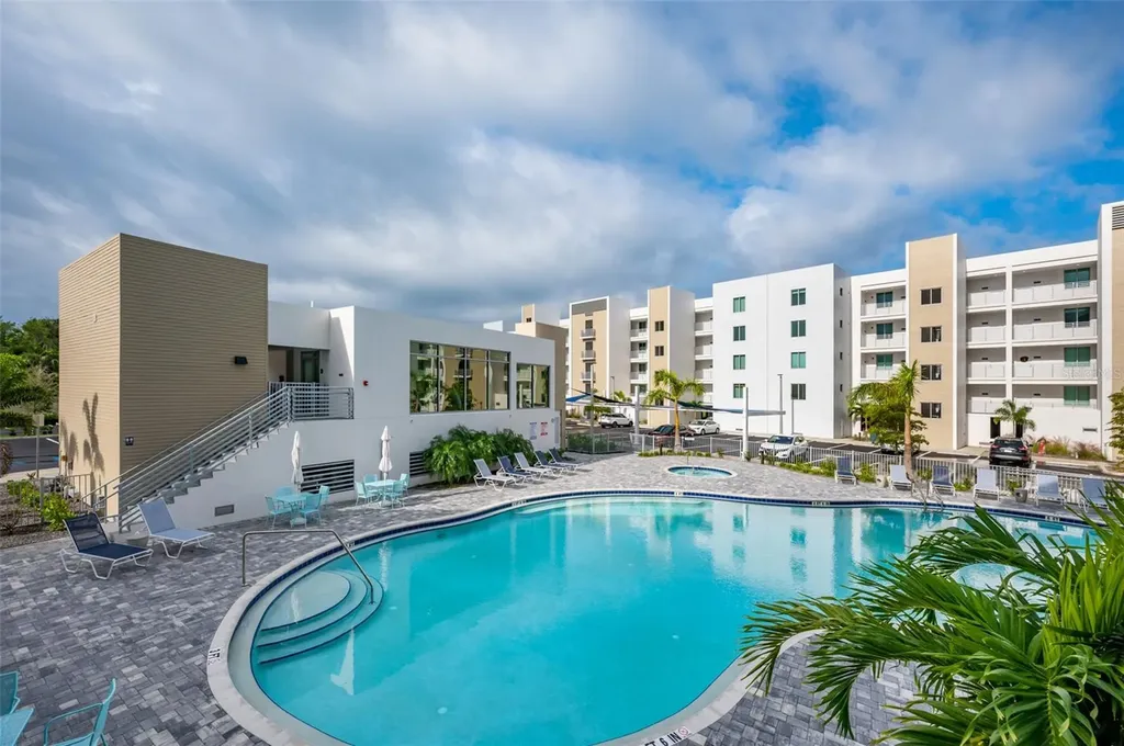 1703 N Tamiami Trail Sarasota FL 34234