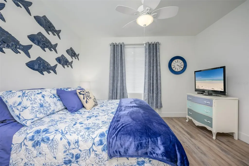 1703 N Tamiami Trail Sarasota FL 34234