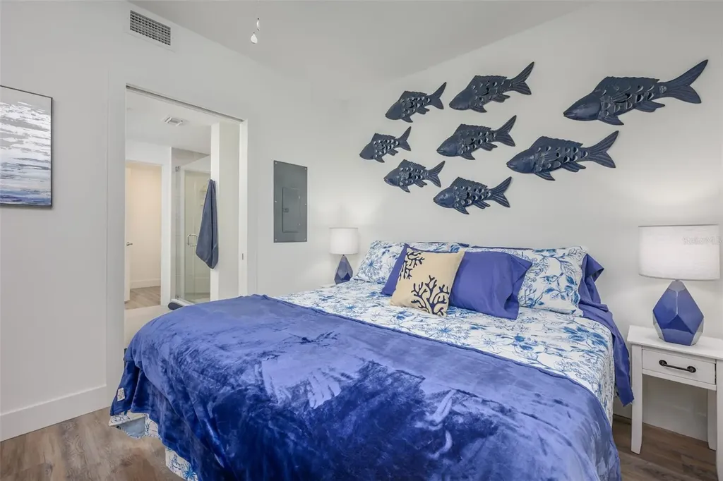 1703 N Tamiami Trail Sarasota FL 34234