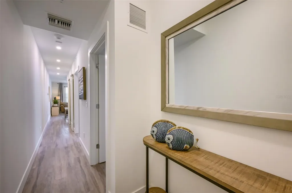 1703 N Tamiami Trail Sarasota FL 34234