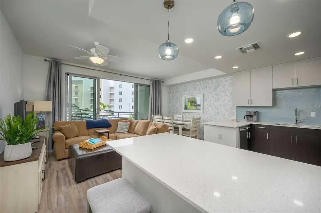 1703 N Tamiami Trail Sarasota FL 34234