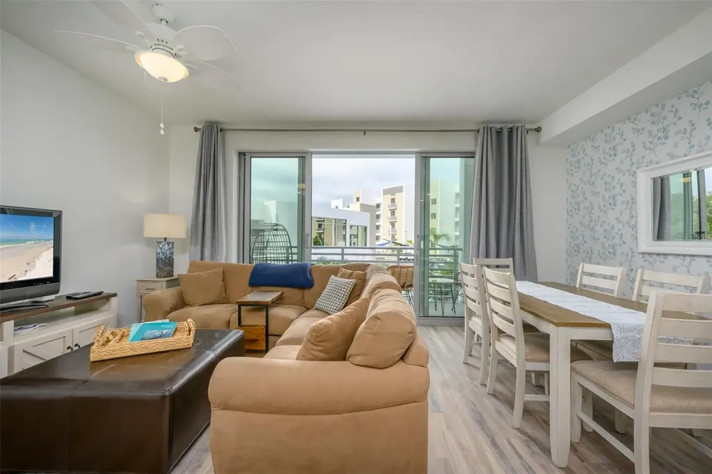 1703 N Tamiami Trail Sarasota FL 34234