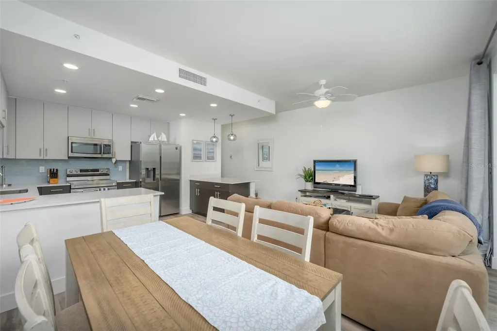 1703 N Tamiami Trail Sarasota FL 34234