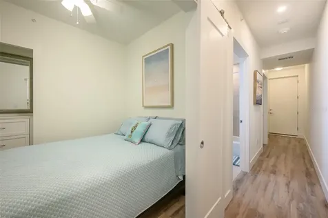 1703 N Tamiami Trail Sarasota FL 34234