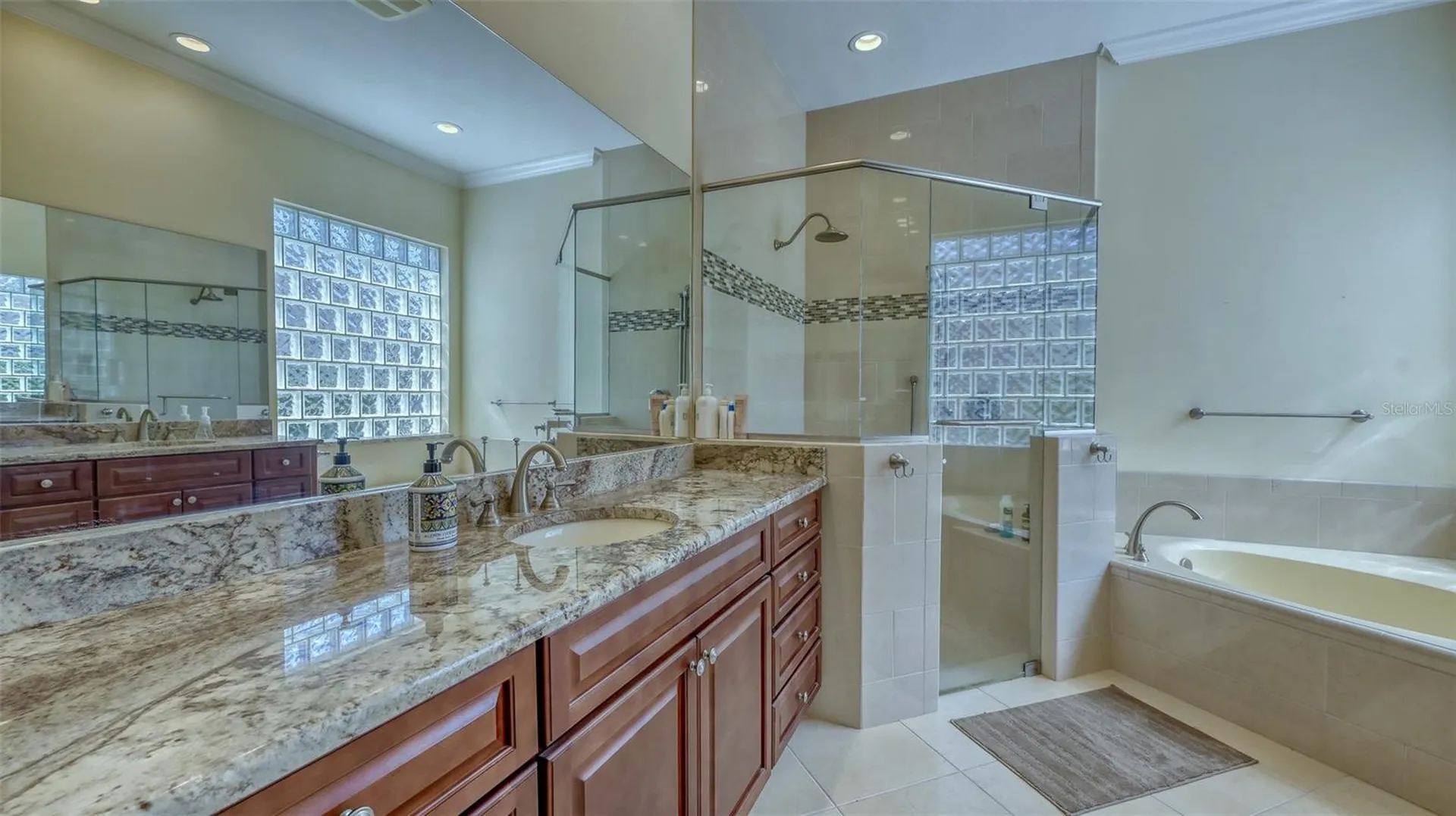 5141 Flagstone Drive Sarasota FL 34238