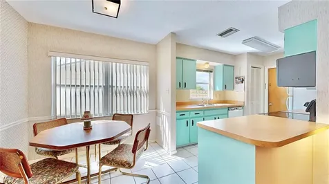 2211 Tanglewood Way Brandon FL 33511