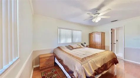 2211 Tanglewood Way Brandon FL 33511
