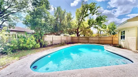 2211 Tanglewood Way Brandon FL 33511