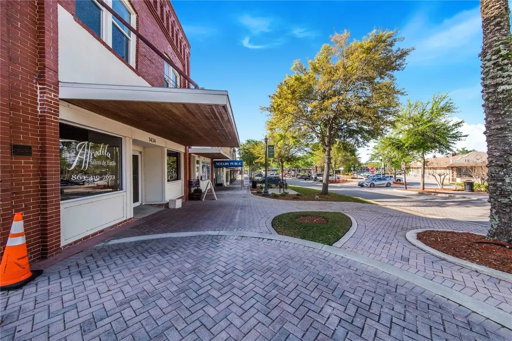 902 E Main Street Haines City FL 33844