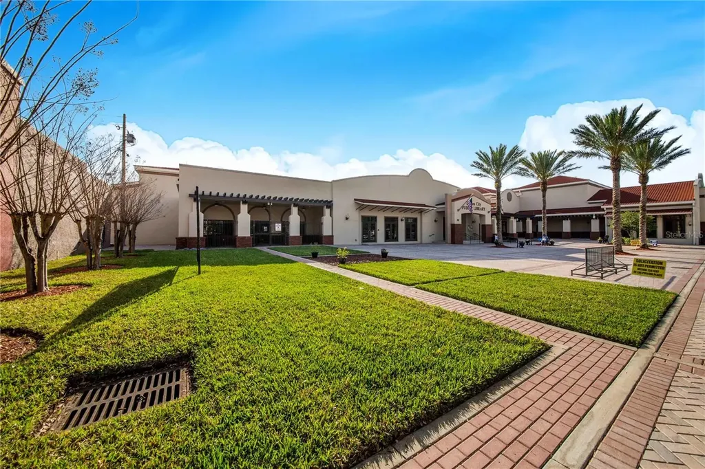 902 E Main Street Haines City FL 33844