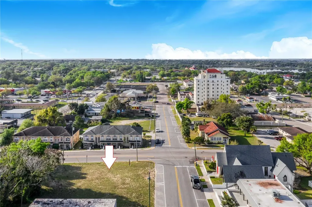 902 E Main Street Haines City FL 33844